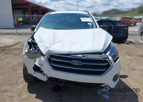 2019 Ford Escape Se from USA, damaged, VIN 1FMCU9GD9KUA95020